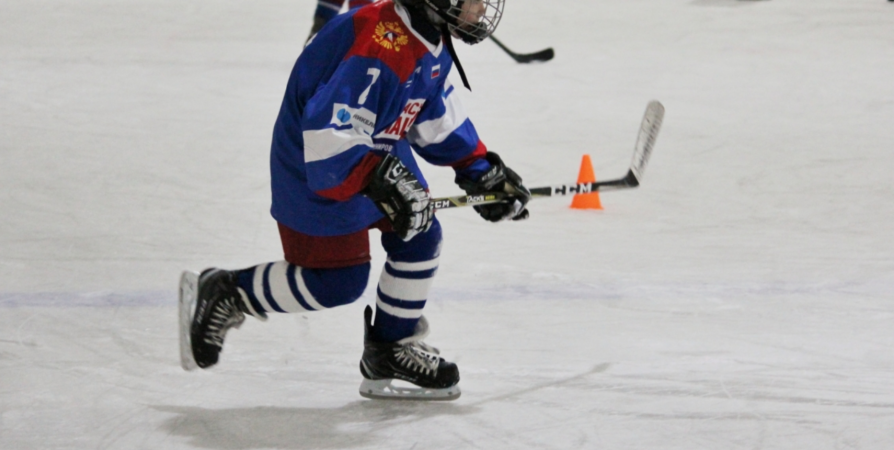 В Оленегорске стартуют соревнования юных хоккеистов «Золотая шайба»