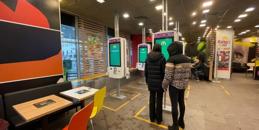 McDonald's продолжает работу в Мурманске