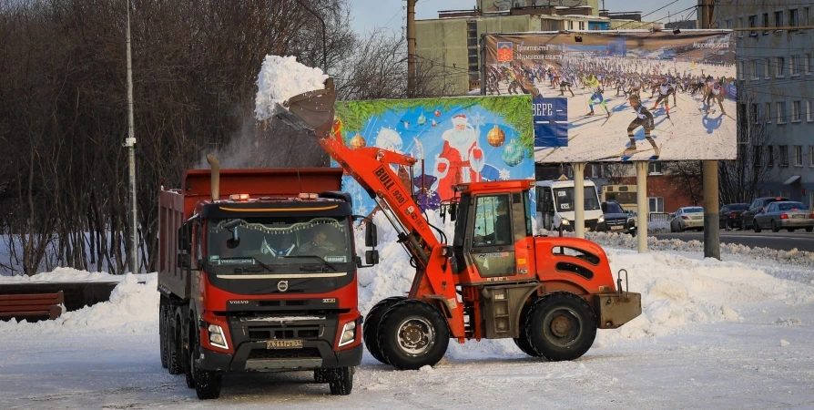 26 коммунальных машин для уборки закупят в Мурманской области