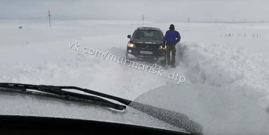 Водителей предупреждают о дорожной обстановке в сторону Туманного