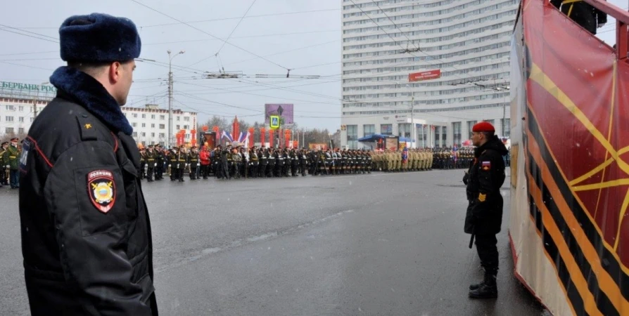 Мурманчан предупреждают о маршруте транспорта из-за репетиций парада Победы