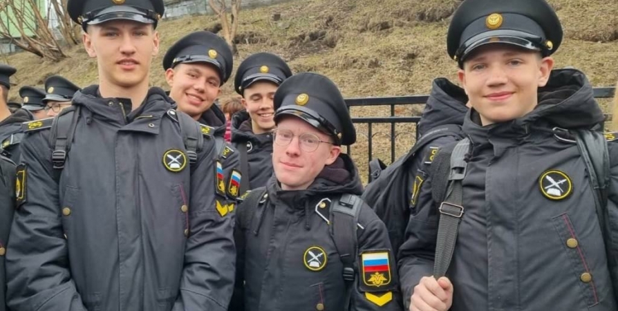 Мурманские нахимовцы приняли участие в параде Победы в Москве