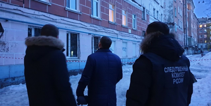 Обвиняемого в гибели мурманчанки от глыбы льда на Рыбном лишили свободы на 2 года
