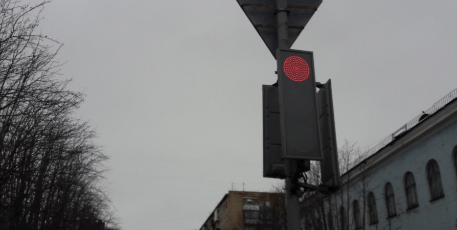 В Мурманске на Халатина появится светофор за 1,6 млн