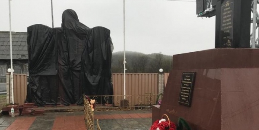 На Титовке появился памятник борцам с мировым фашизмом