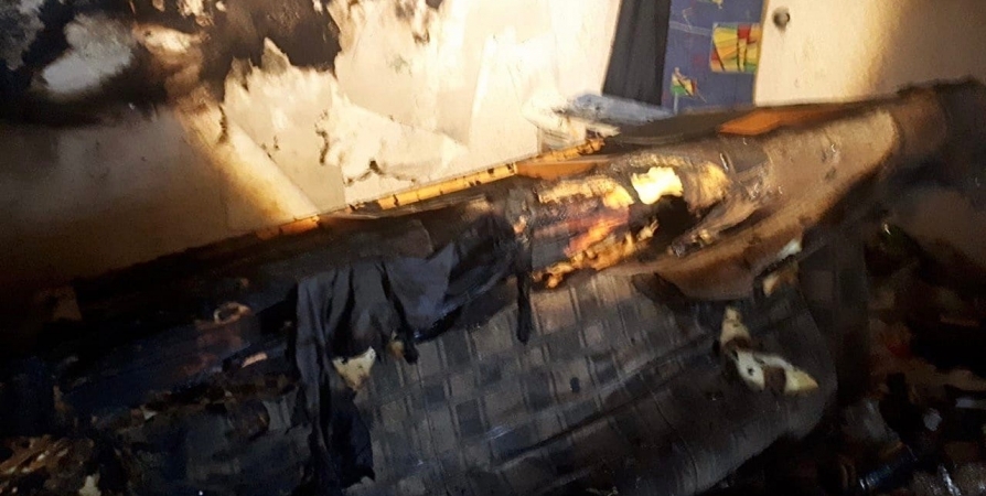 Мужчина госпитализирован с отравлением газом после пожара в Заполярном
