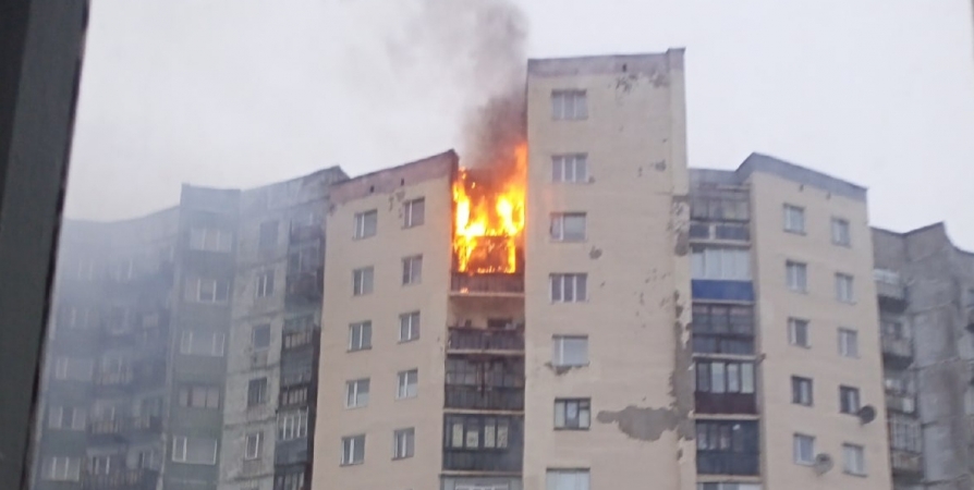 Ночью в Снежногорске горела квартира в десятиэтажном доме