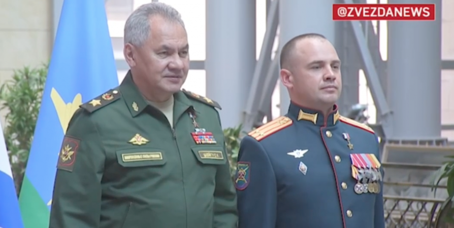 Военнослужащим из Мурманской области присвоены звания Героя РФ