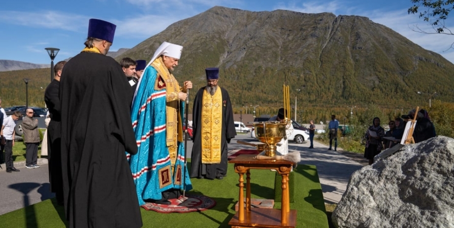 В Кировске заложили камень в основание будущего храма