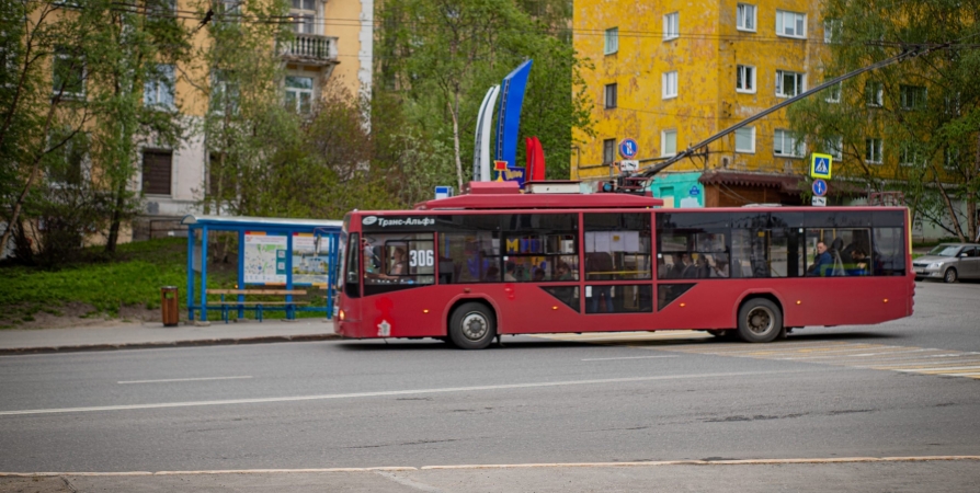 В Мурманске из-за Дня города изменят график и маршруты общественного транспорта