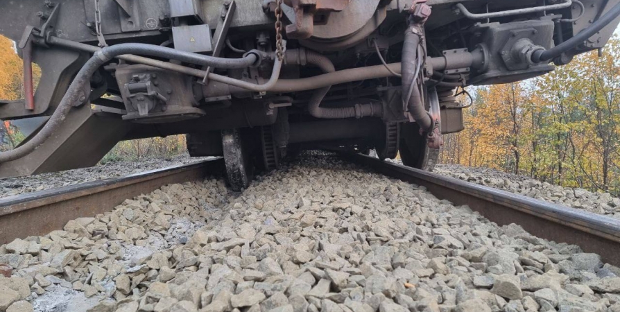 Пассажиры сошедшего с рельсов поезда под Оленегорском отправлены до мест назначения