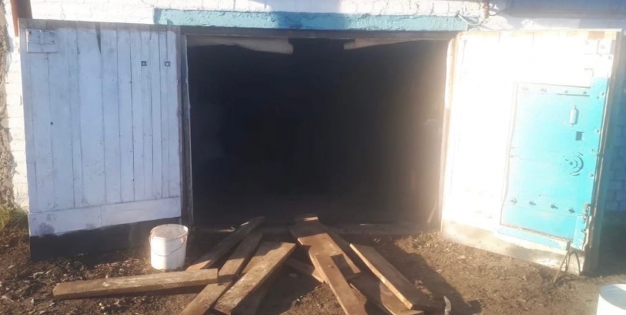 В Заполярном предотвратили пожар в гаражном кооперативе