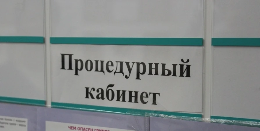 В поселке под Мончегорском продолжают монтаж модульной амбулатории