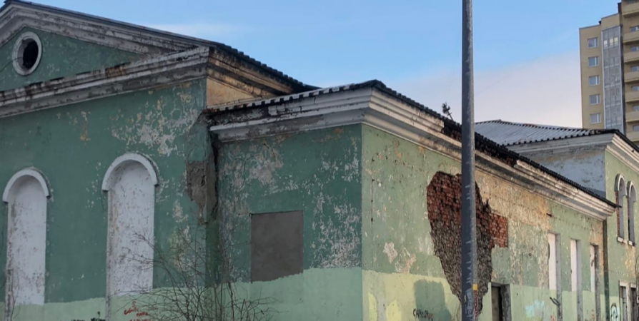 Для Исламского центра в Мурманске приобрели двухэтажное здание