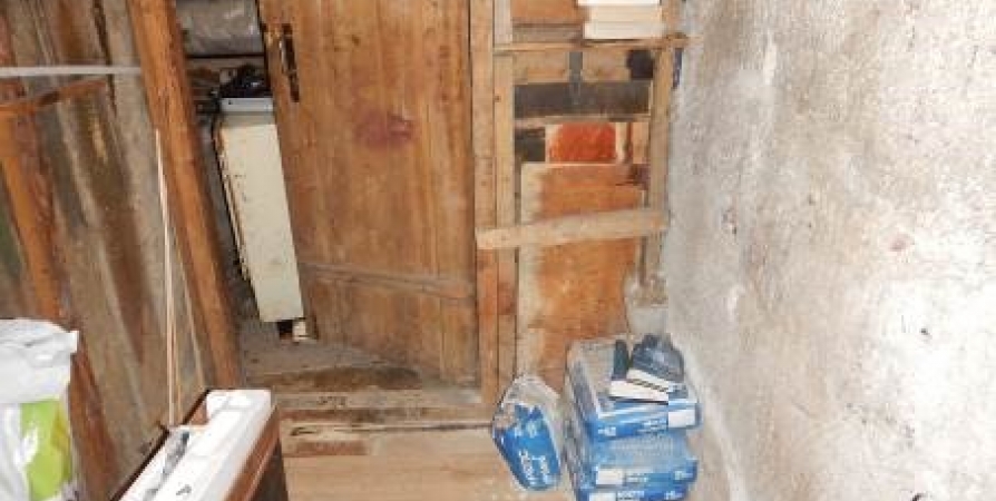 Мурманчанин выбил дверь соседской кладовки и украл строительные инструменты на 26 тысяч