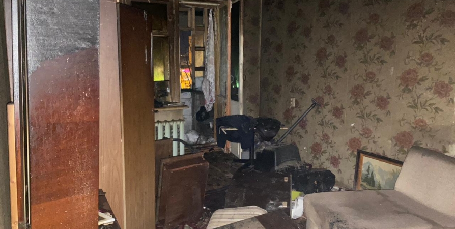 В Оленегорске выясняют причины гибели мужчины при пожаре в квартире на Парковой