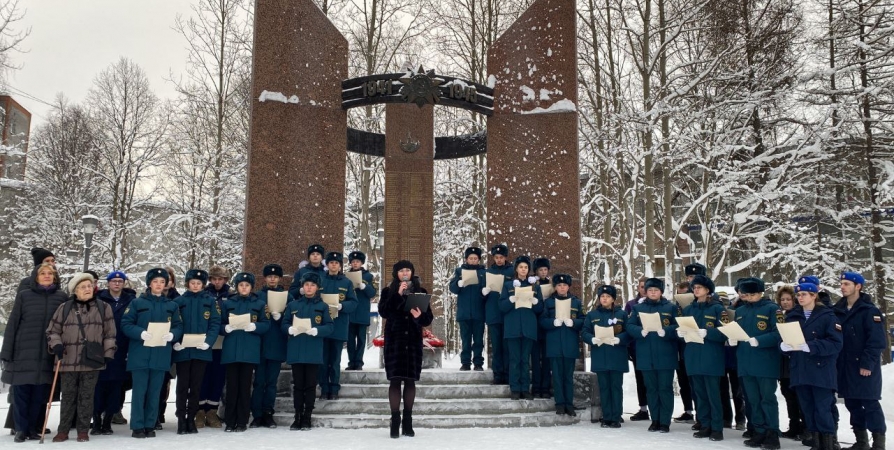 Более 15 тысяч имен погибших во время блокады Ленинграда прочитали жители Заполярья