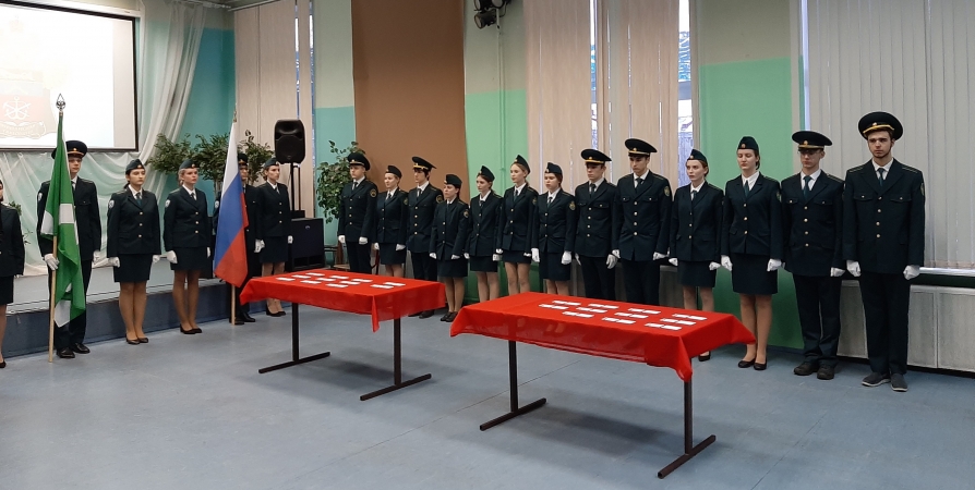 Первый кадетский таможенный класс открыли в Мурманске
