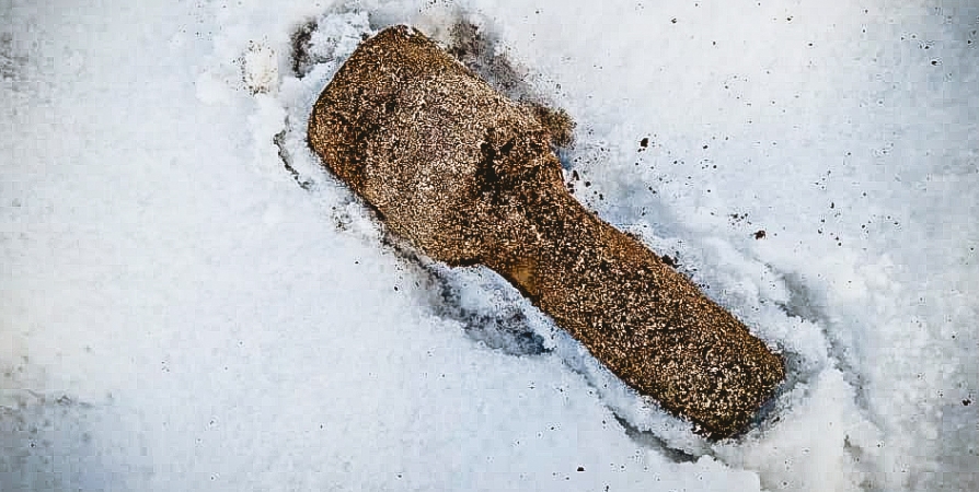 На строительном объекте в районе Междуречья нашли ручную гранату времен войны