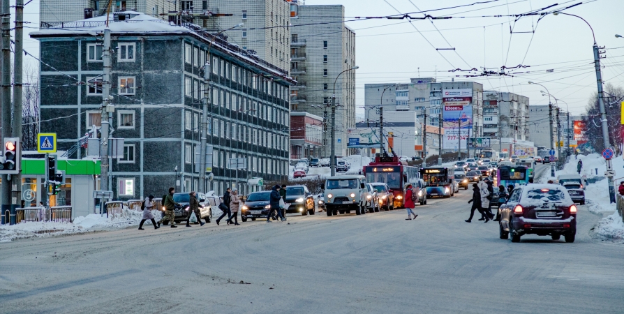 На улицах Мурманска запретят парковку авто