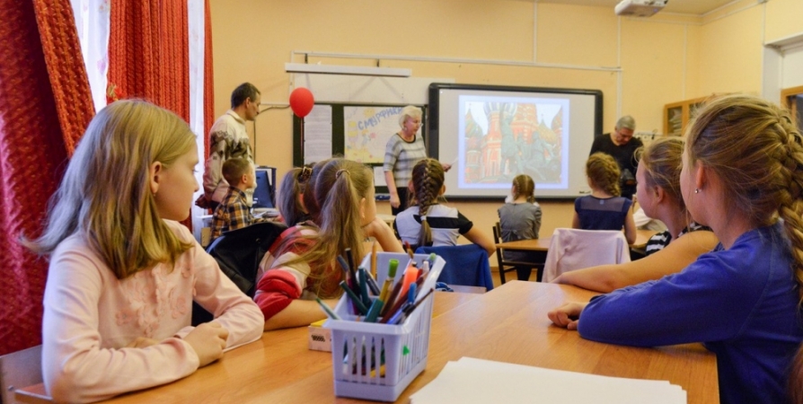В субботу на базе 9 школ в Мурманске откроют оздоровительные лагеря