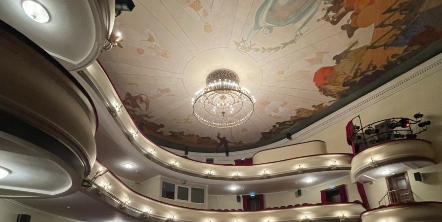 В мурманском драмтеатре состоится показ лирической комедии «Безымянная звезда»