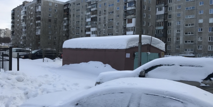 В Мурманске ищут владельца гаража на Баумана
