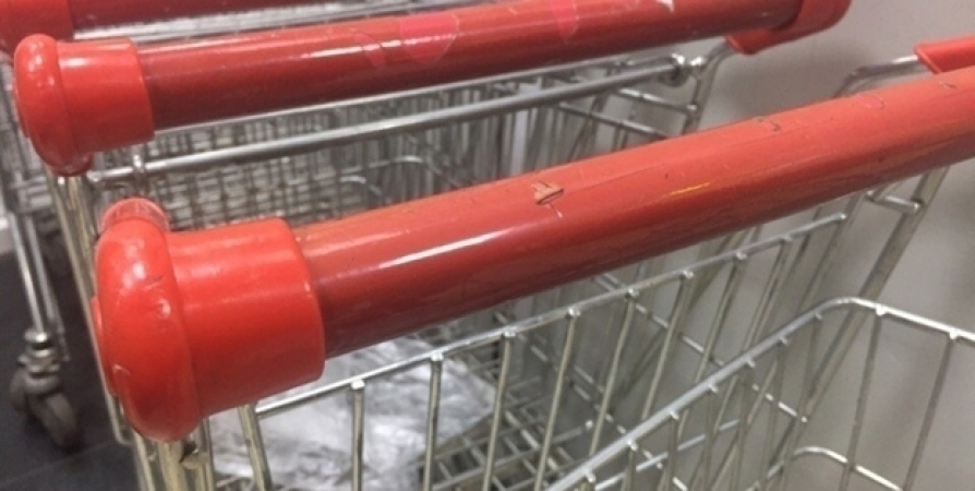 Мужчина из Северодвинска попался в мурманском гипермаркете на краже