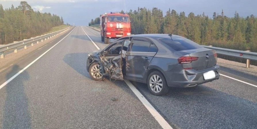 При столкновении авто с грузовым тягачом в Кольском районе пострадал человек