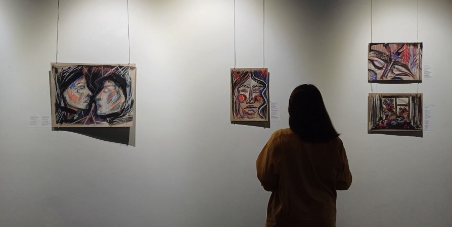 Выставка-откровение «То, что я никогда не скажу» открылась в Мурманске