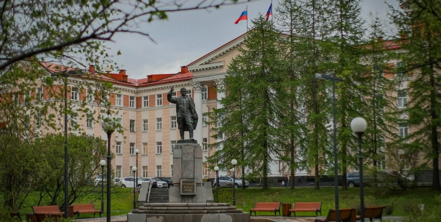 Депутаты поддержали переход муниципалитетов Заполярья на одноглавую модель управления