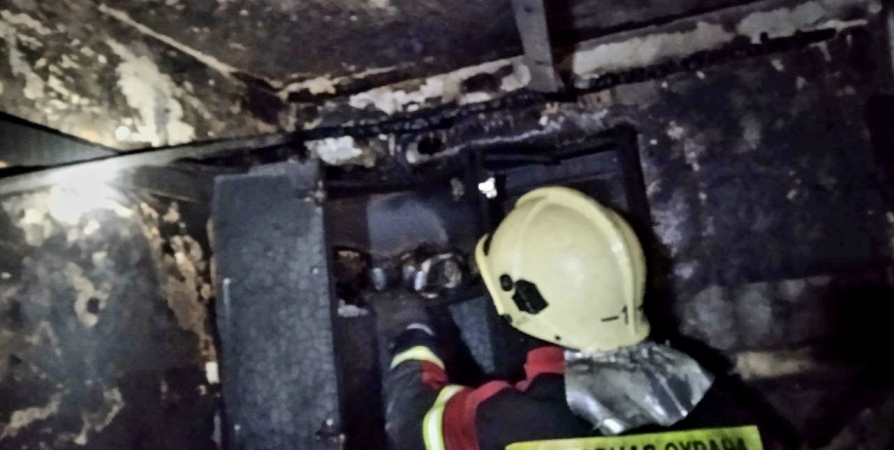 В Мурманске при пожаре в многоэтажке спасли 6 человек