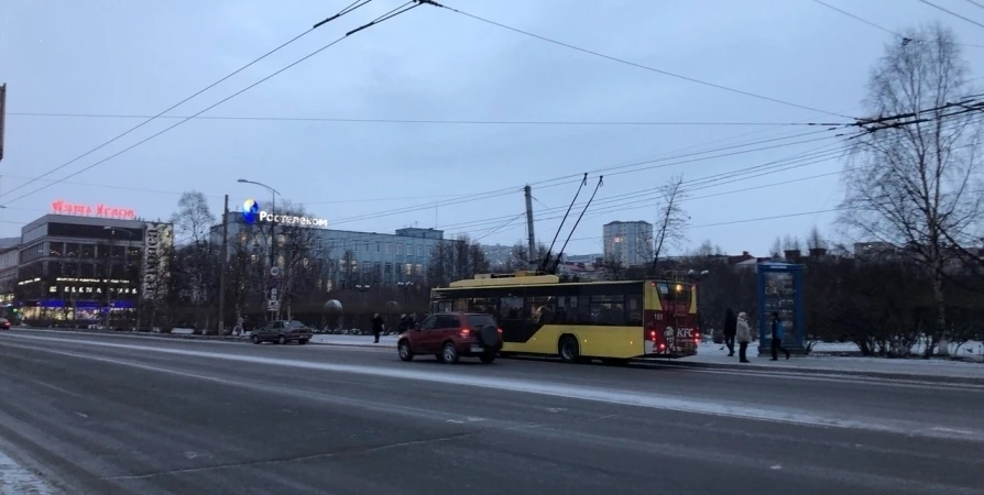 Мурманчанам анонсировали расписание общественного транспорта в ноябрьские праздники