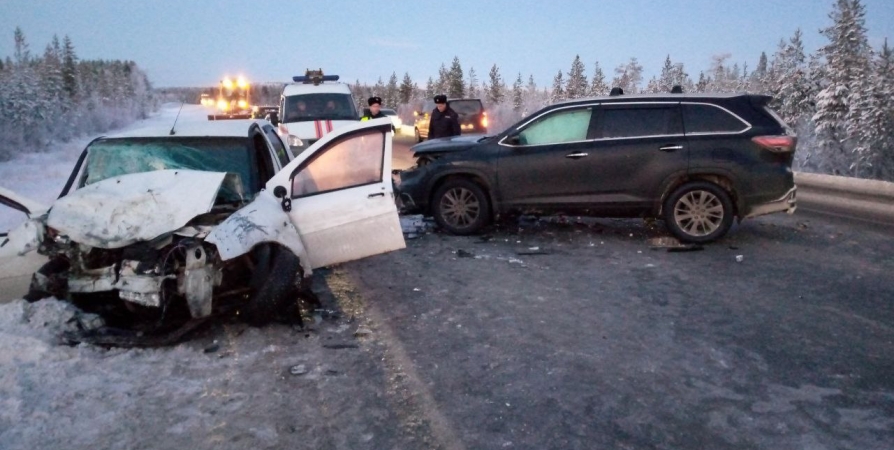 Один человек погиб в аварии с автобусом Мурманск-Мончегорск на трассе «Кола»