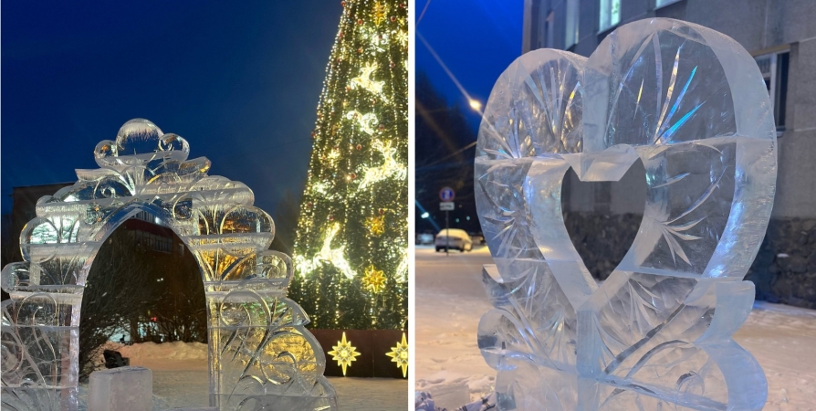В центре Оленегорска к новогодним праздникам создают ледовые скульптуры