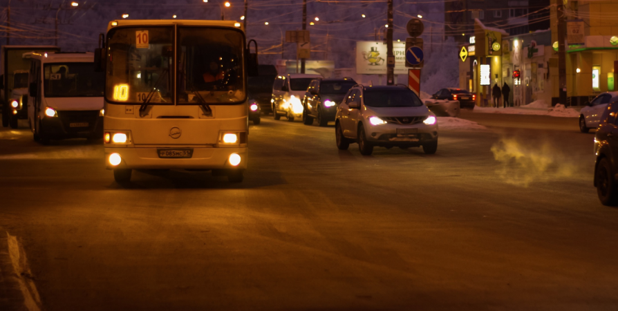 С начала 2024 года в Мурманске на Саши Ковалева запретят парковку авто