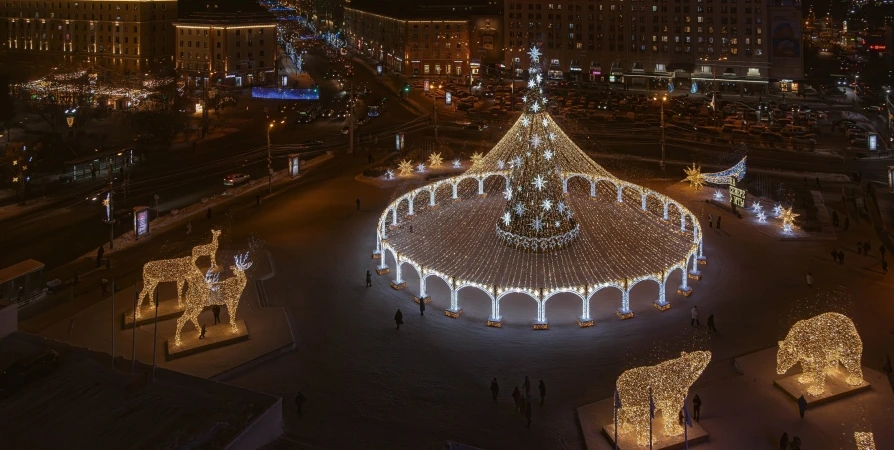 Перед Новым годом в центре Мурманска запрещена парковка и остановка транспорта