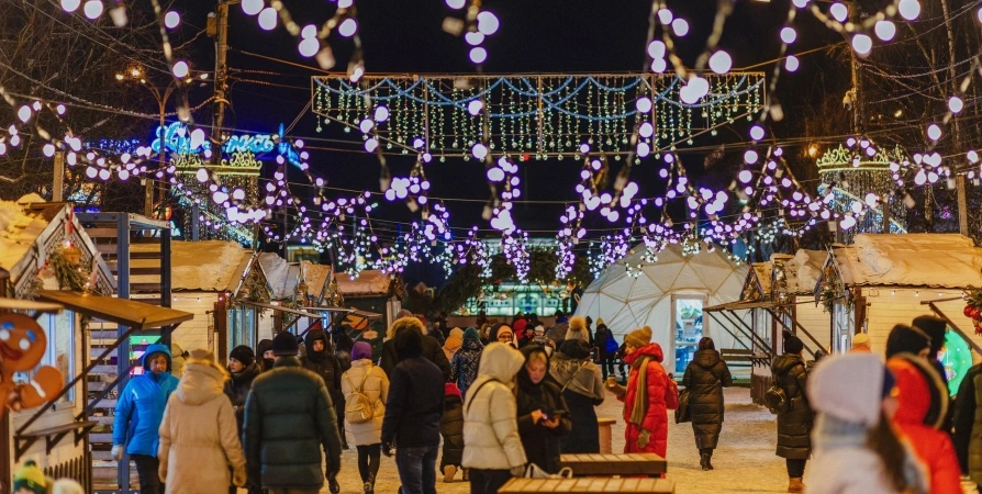 В Мурманске ровно месяц работала ярмарка «На Севере — Тепло!»