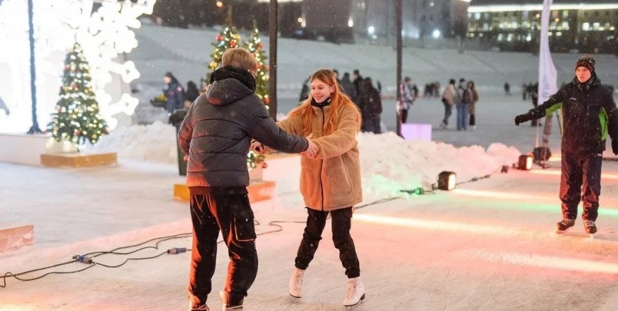 Мурманский ледовый каток попал в список самых атмосферных в России