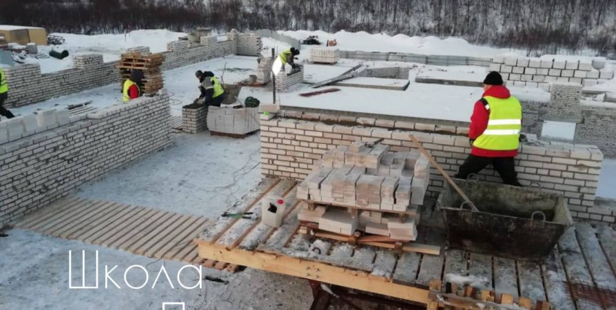 Работы на строительстве онкодиспансера в Мурманске идут в две смены