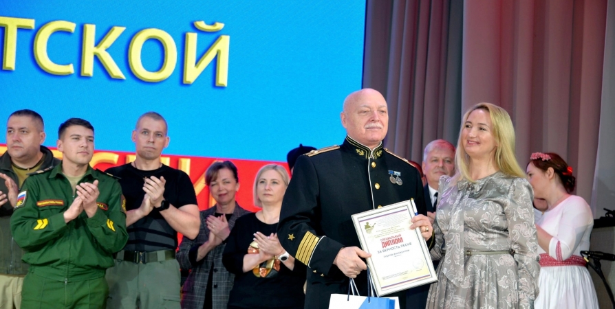 Фестиваль солдатской песни в Оленегорске завершится митингом и гала-концертом