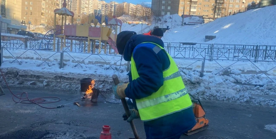 Ремонт дороги в Мурманске ведут в -17°С