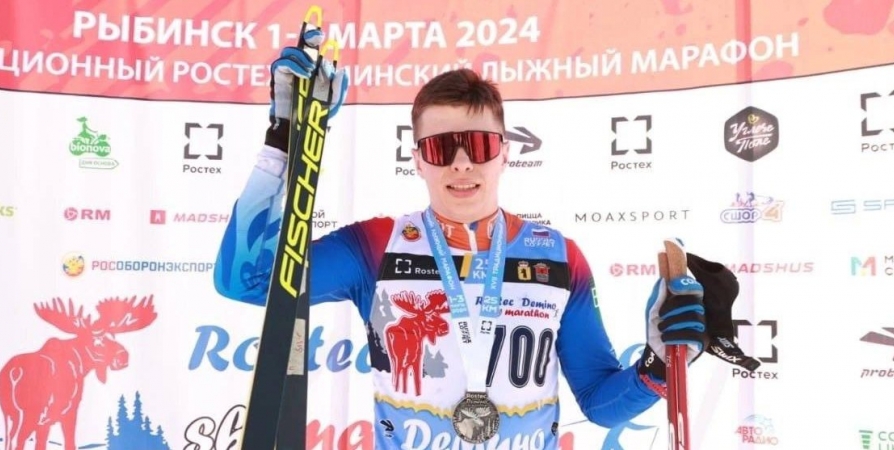 Мурманский лыжник Александр Гребенько завоевал две бронзы Дёминского марафона