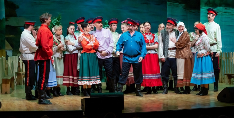 Луганский театр покажет в Мурманске рок-оперу и музыкальную комедию