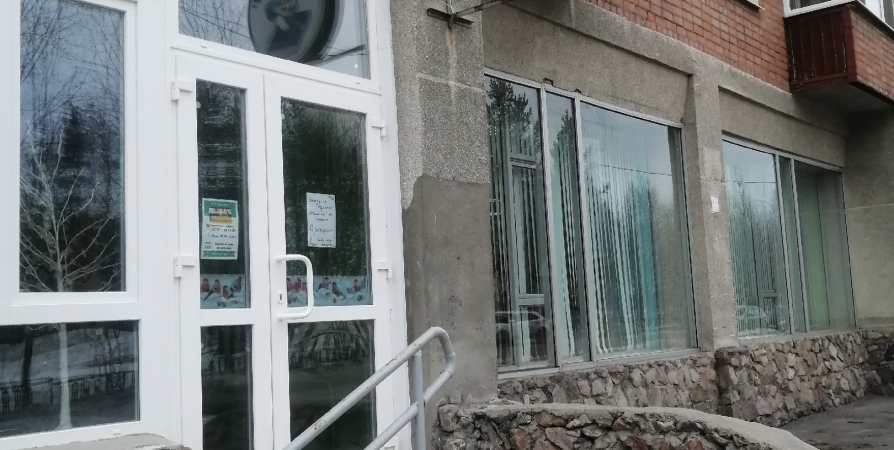 Книжный магазин в Оленегорске закрывать не будут – губернатор