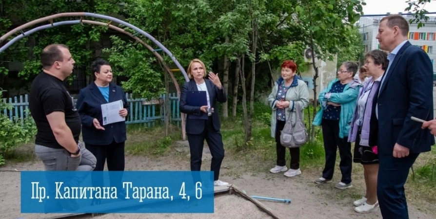 Мурманчанам пообещали привести в порядок детскую площадку на проезде Тарана