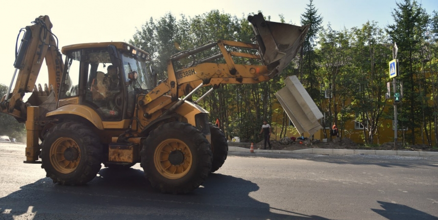 В Мурманске до конца лета будет отремонтировано 14,5 км автодорог на 27 участках