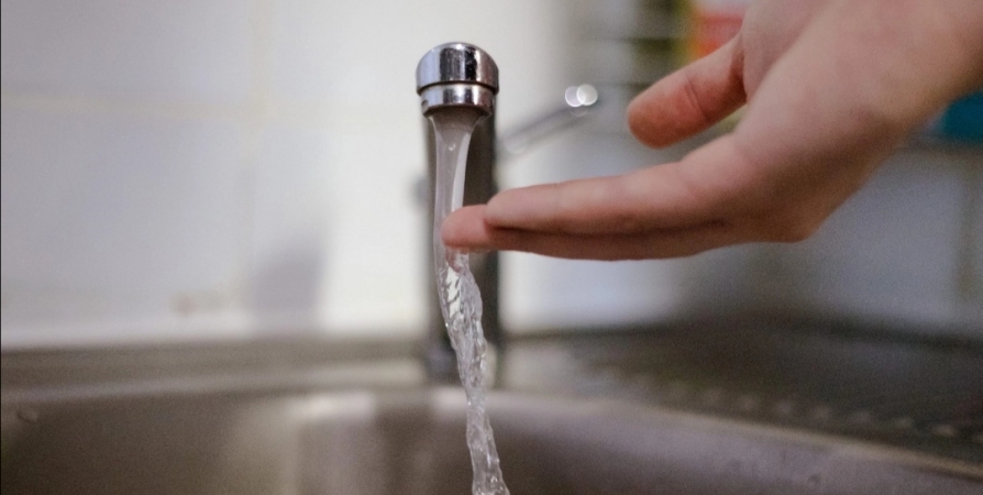 Что делать если вода имеет странный или неприятный запах: несколько советов по хозяйству — способы устранения