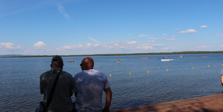 Без существенных осадков и +20º - лето пока не уходит из Заполярья