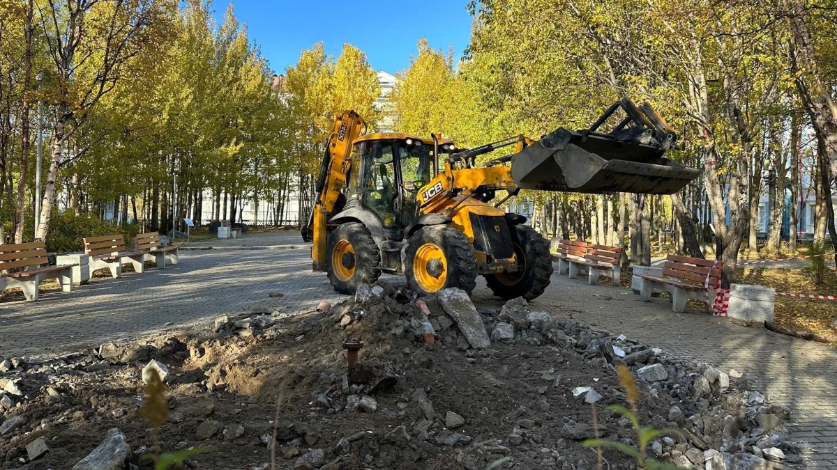 В Мончегорске началась реконструкция фонтана на площади Пять углов